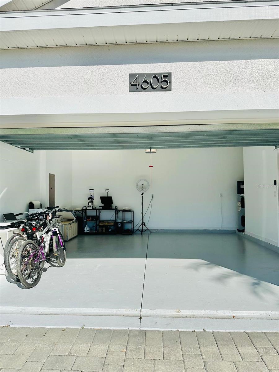 STOREY LAKE - Residential