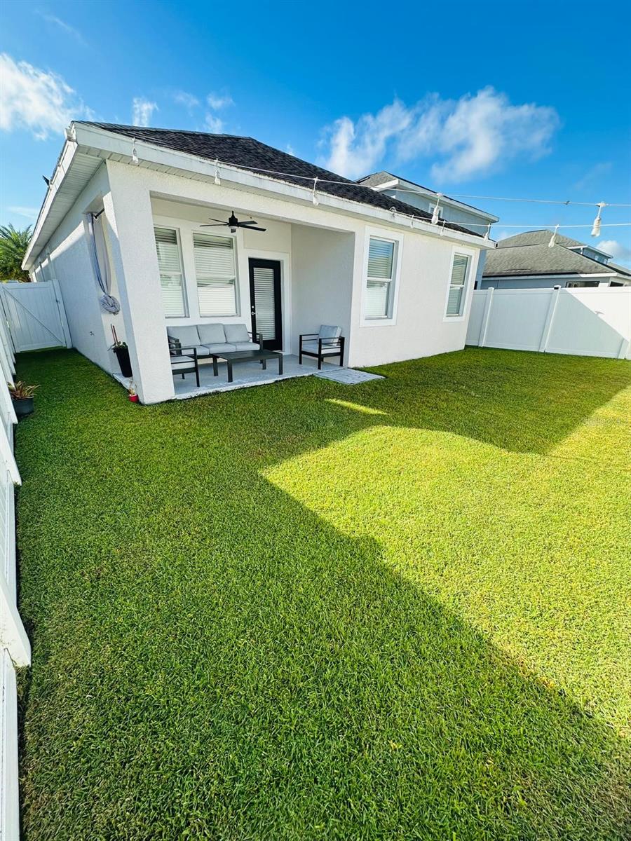 STOREY LAKE - Residential