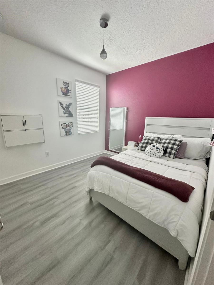 STOREY LAKE - Residential