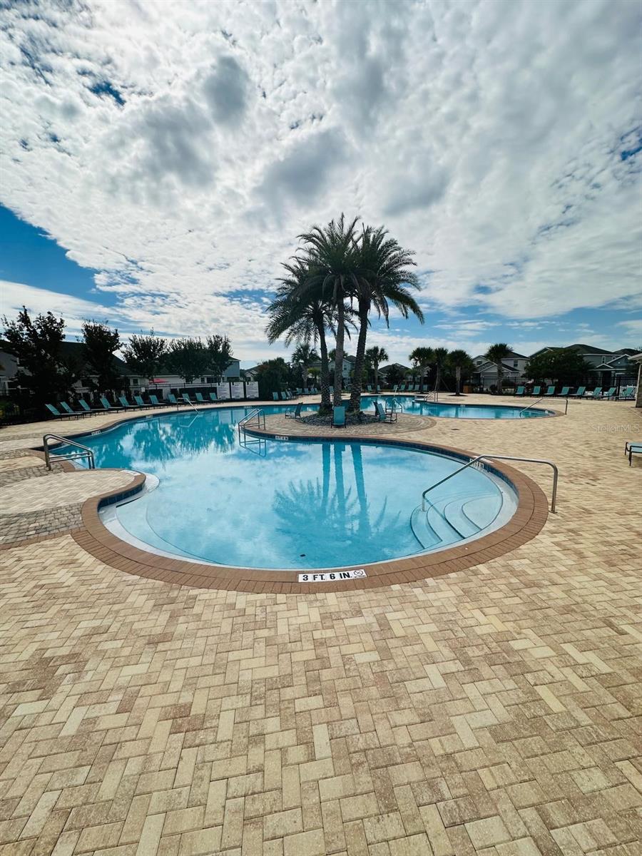 STOREY LAKE - Residential