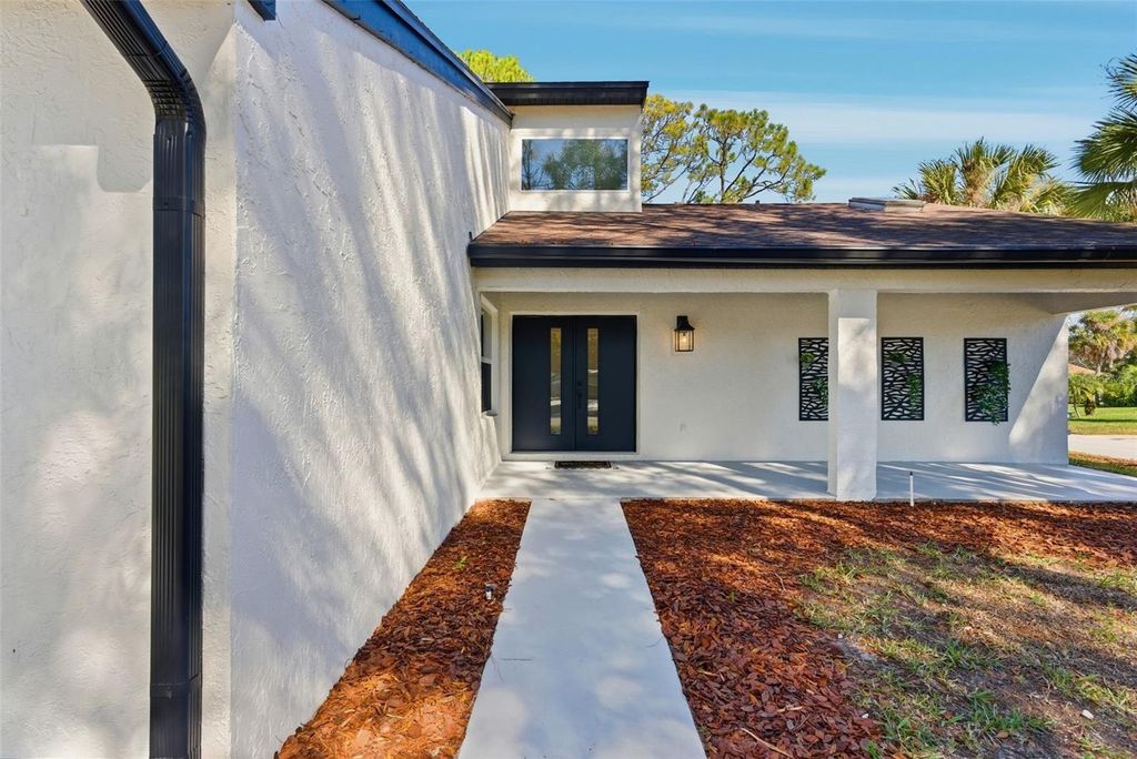 Photo of 7220 Moss Leaf Lane, Orlando, FL 32819 (MLS # O6376876)