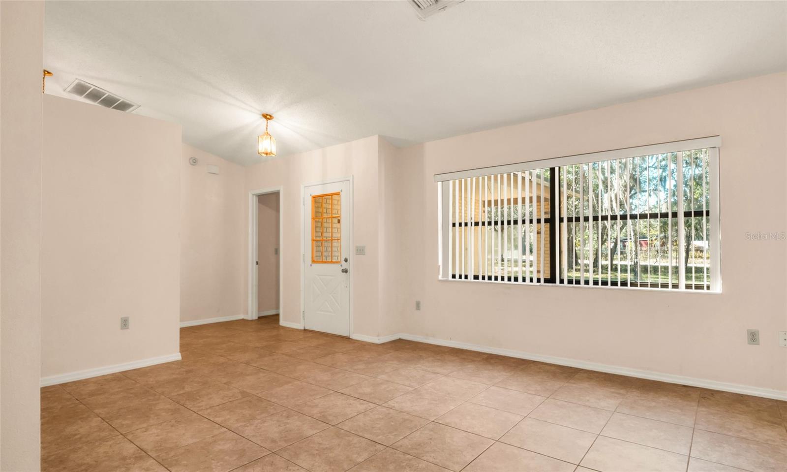 BEAR CREEK ESTATES - Residential Lease