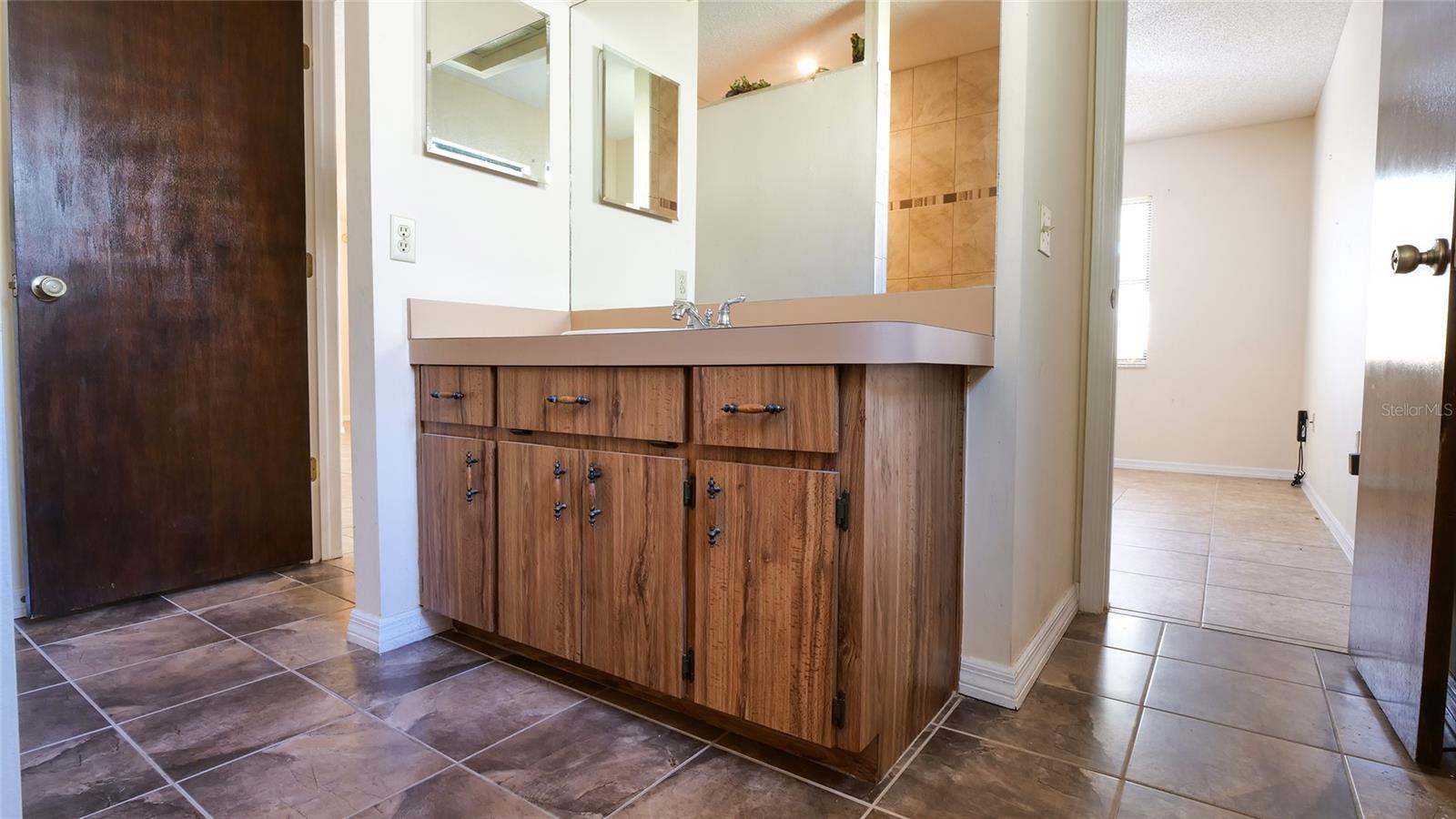 BEAR CREEK ESTATES - Residential Lease