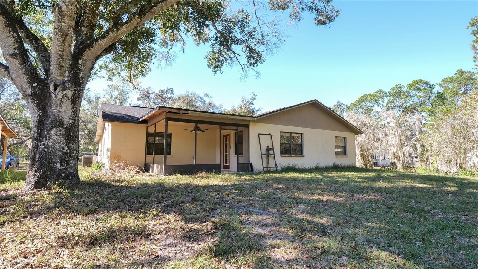 BEAR CREEK ESTATES - Residential Lease