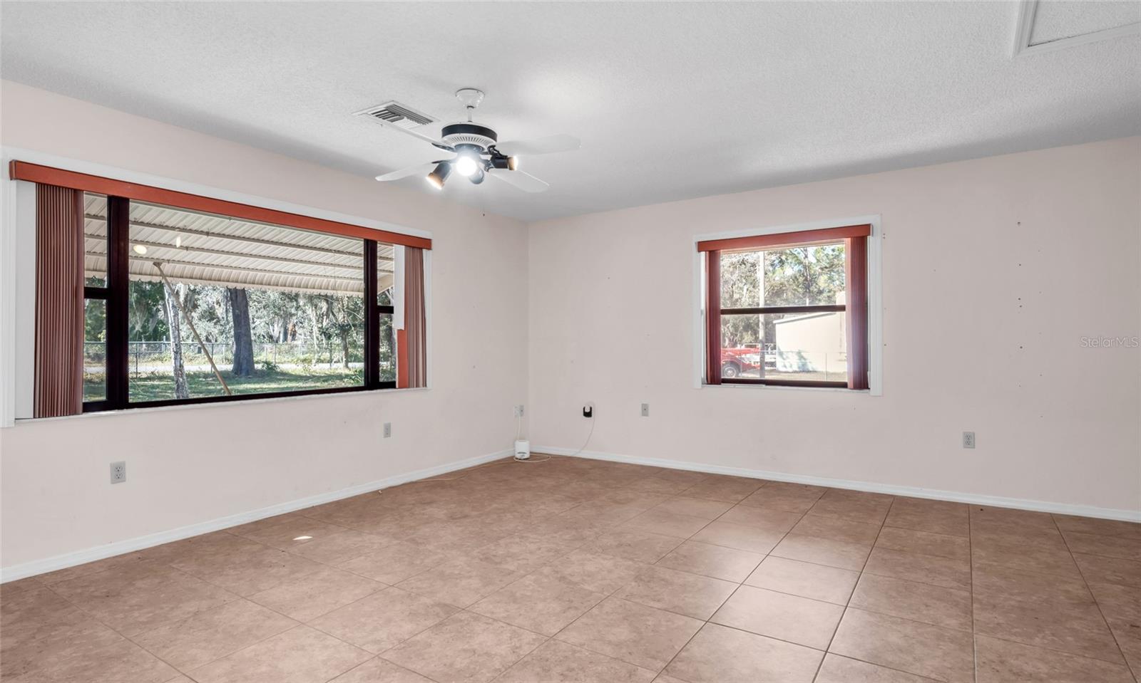 BEAR CREEK ESTATES - Residential Lease