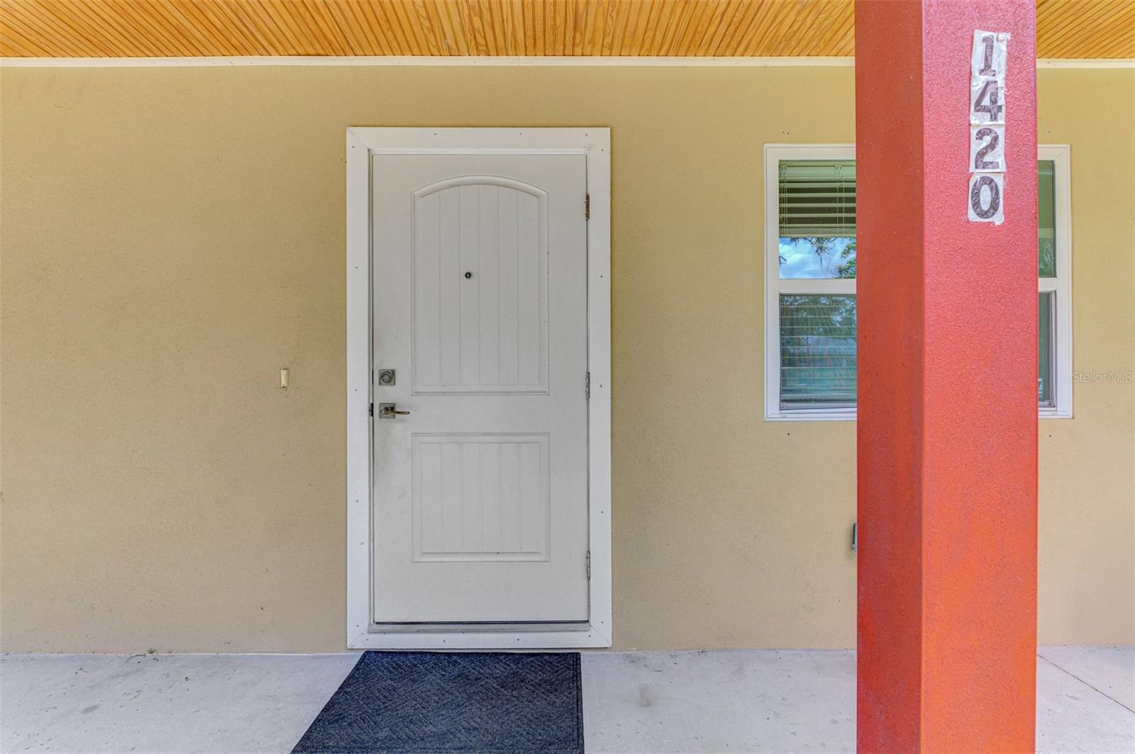 1420 19TH AVENUE W