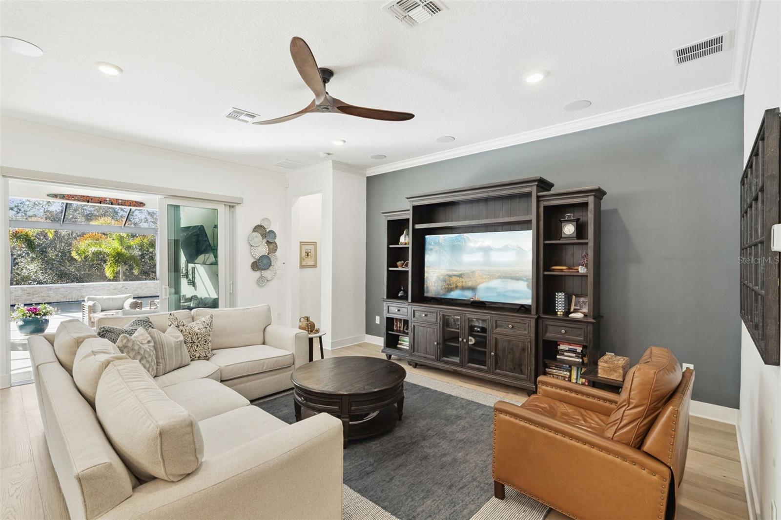 WINDING BAY PH 3 - Residential