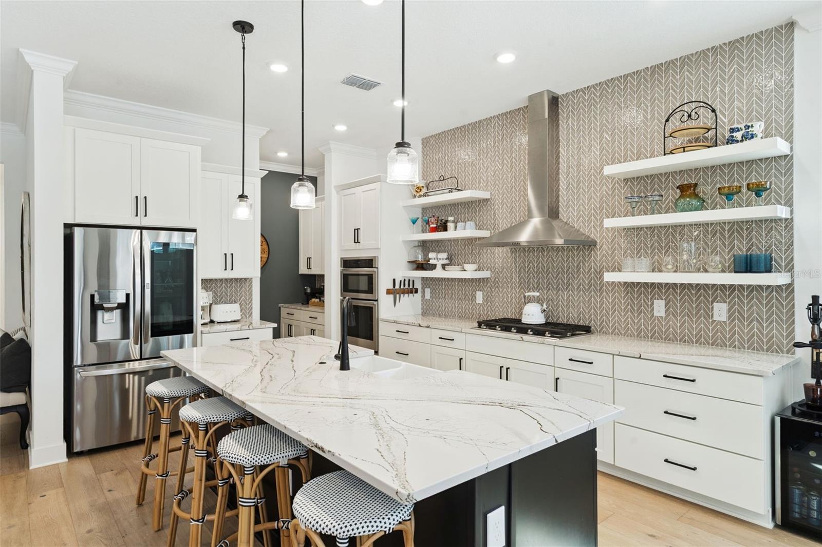 WINDING BAY PH 3 - Residential