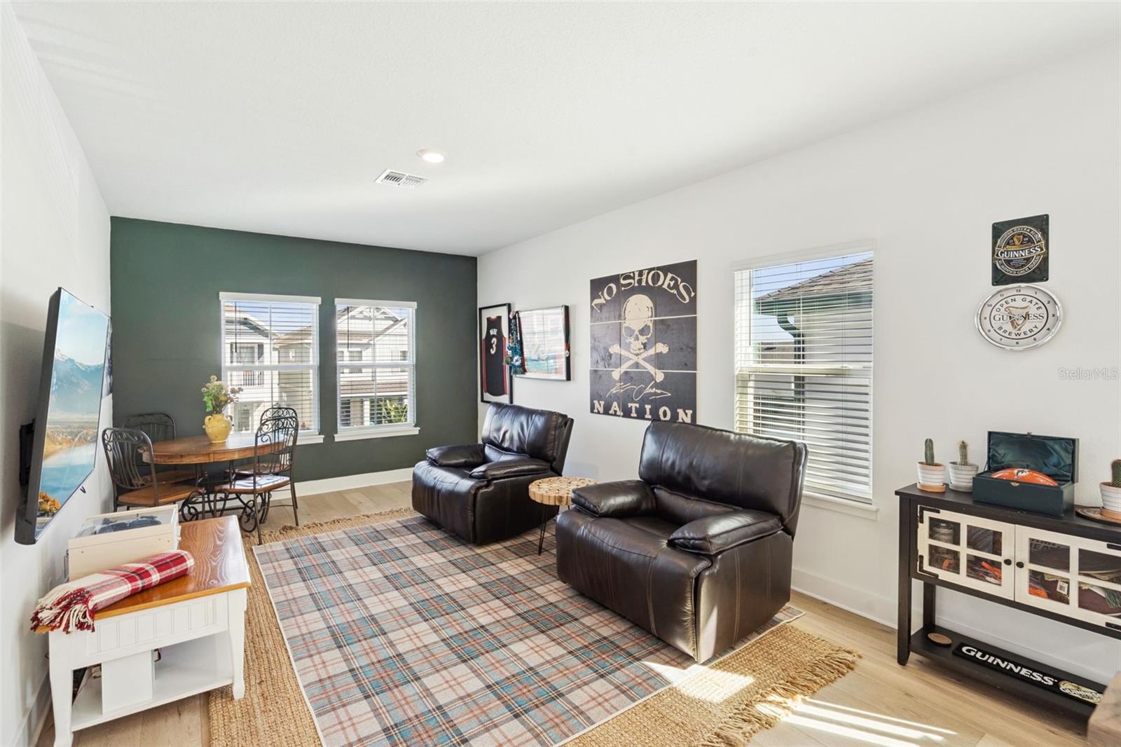 WINDING BAY PH 3 - Residential