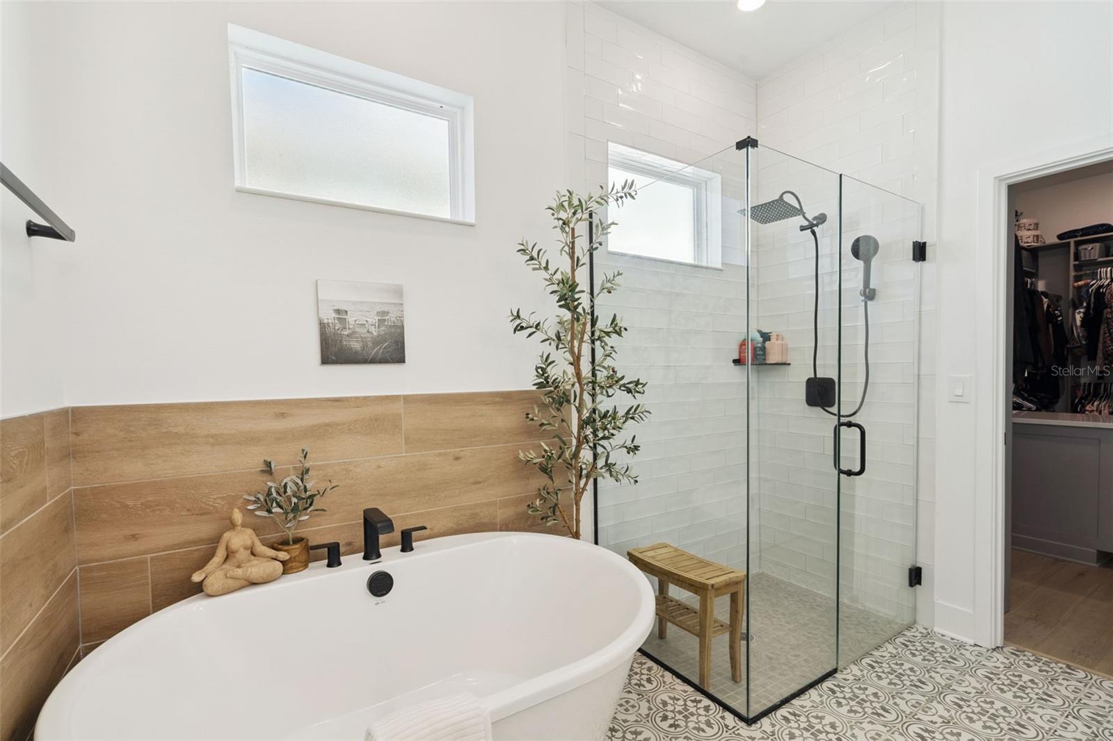 WINDING BAY PH 3 - Residential