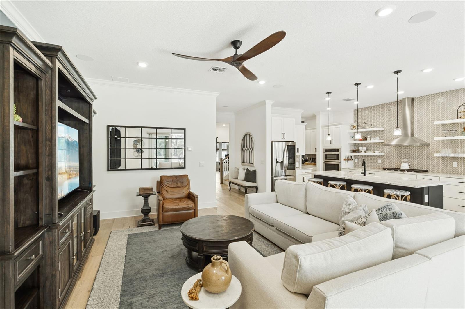 WINDING BAY PH 3 - Residential