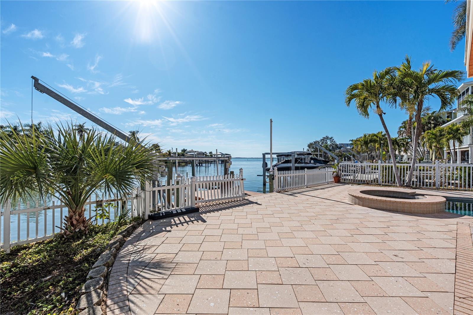 BAYWOOD SHORES - Residential