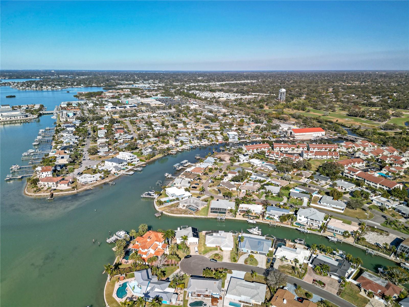 BAYWOOD SHORES - Residential