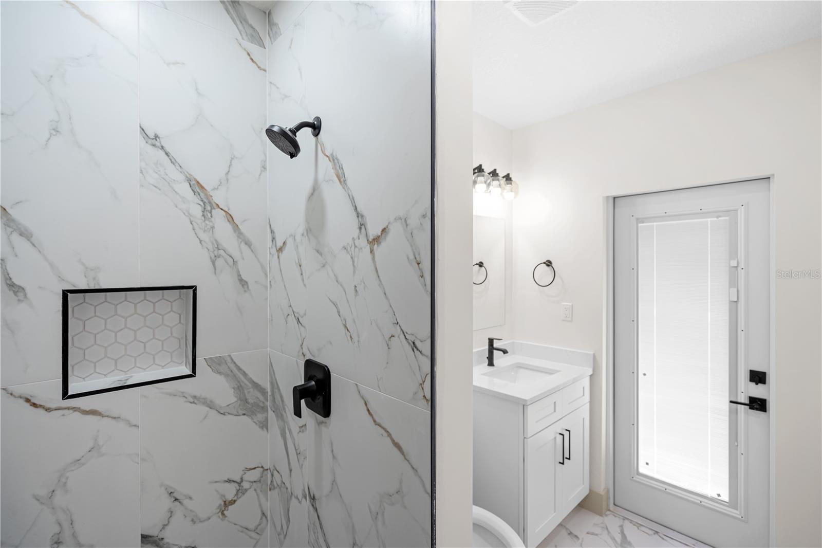 BAYWOOD SHORES - Residential