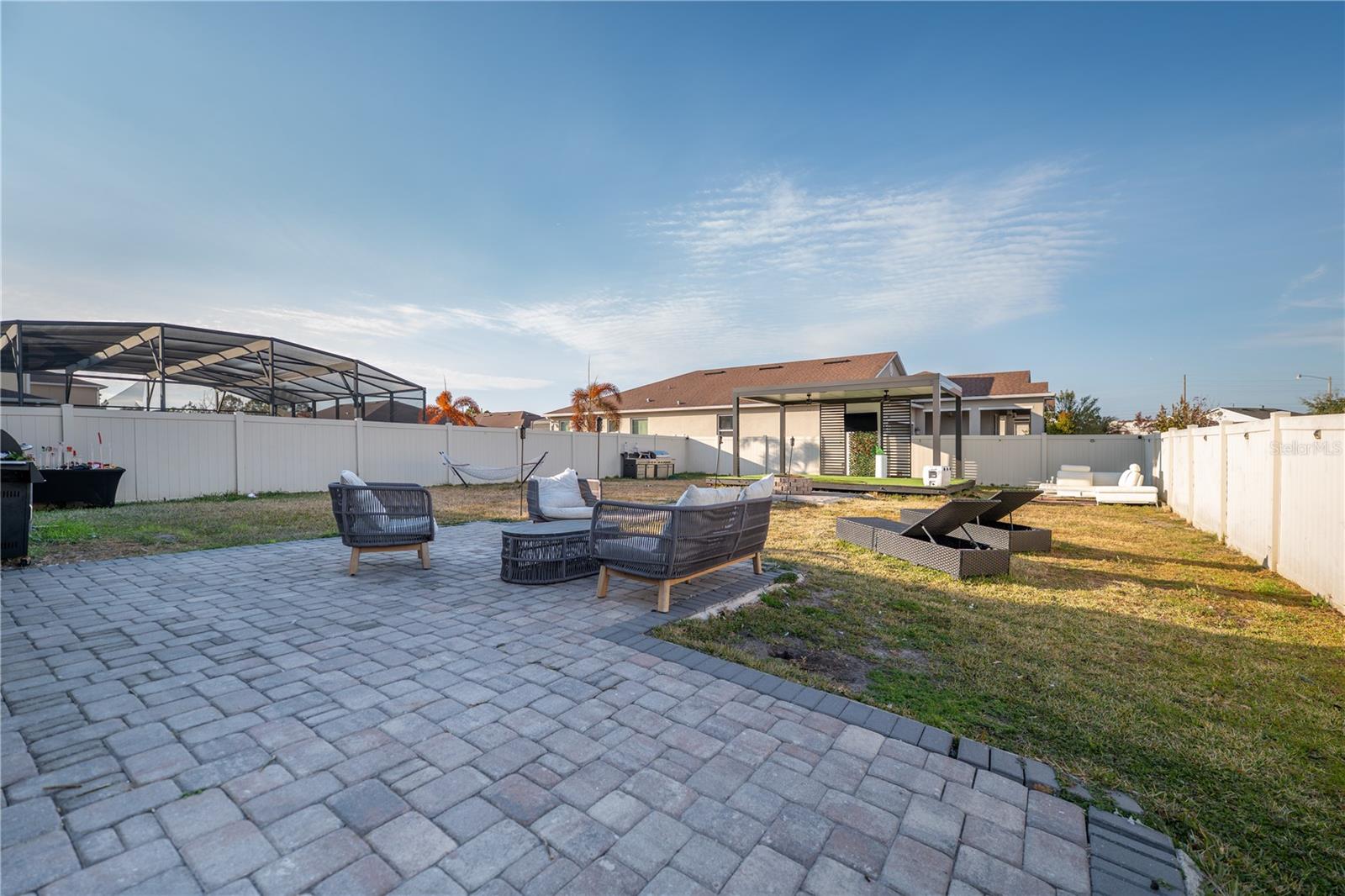 ENCLAVE/TAPESTRY PH 1 - Residential