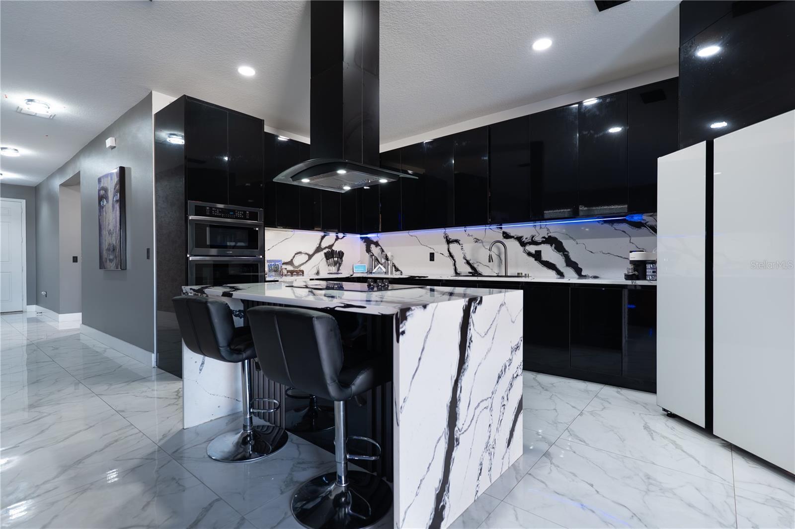 ENCLAVE/TAPESTRY PH 1 - Residential