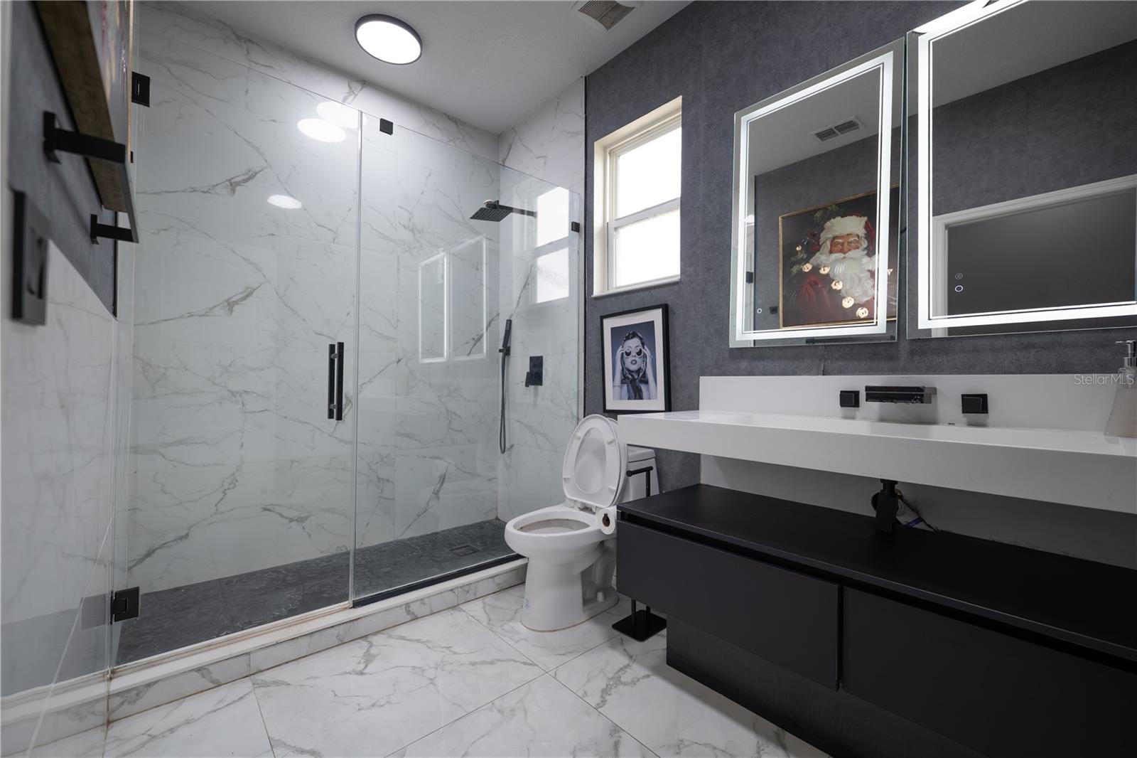 ENCLAVE/TAPESTRY PH 1 - Residential