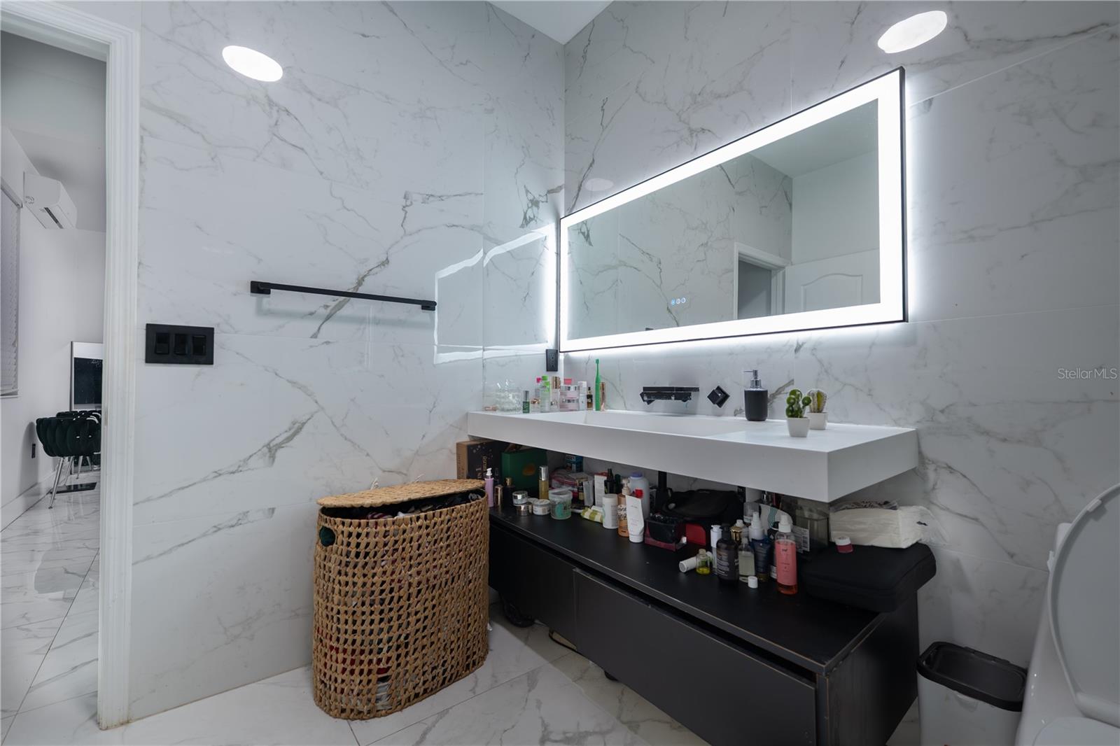 ENCLAVE/TAPESTRY PH 1 - Residential