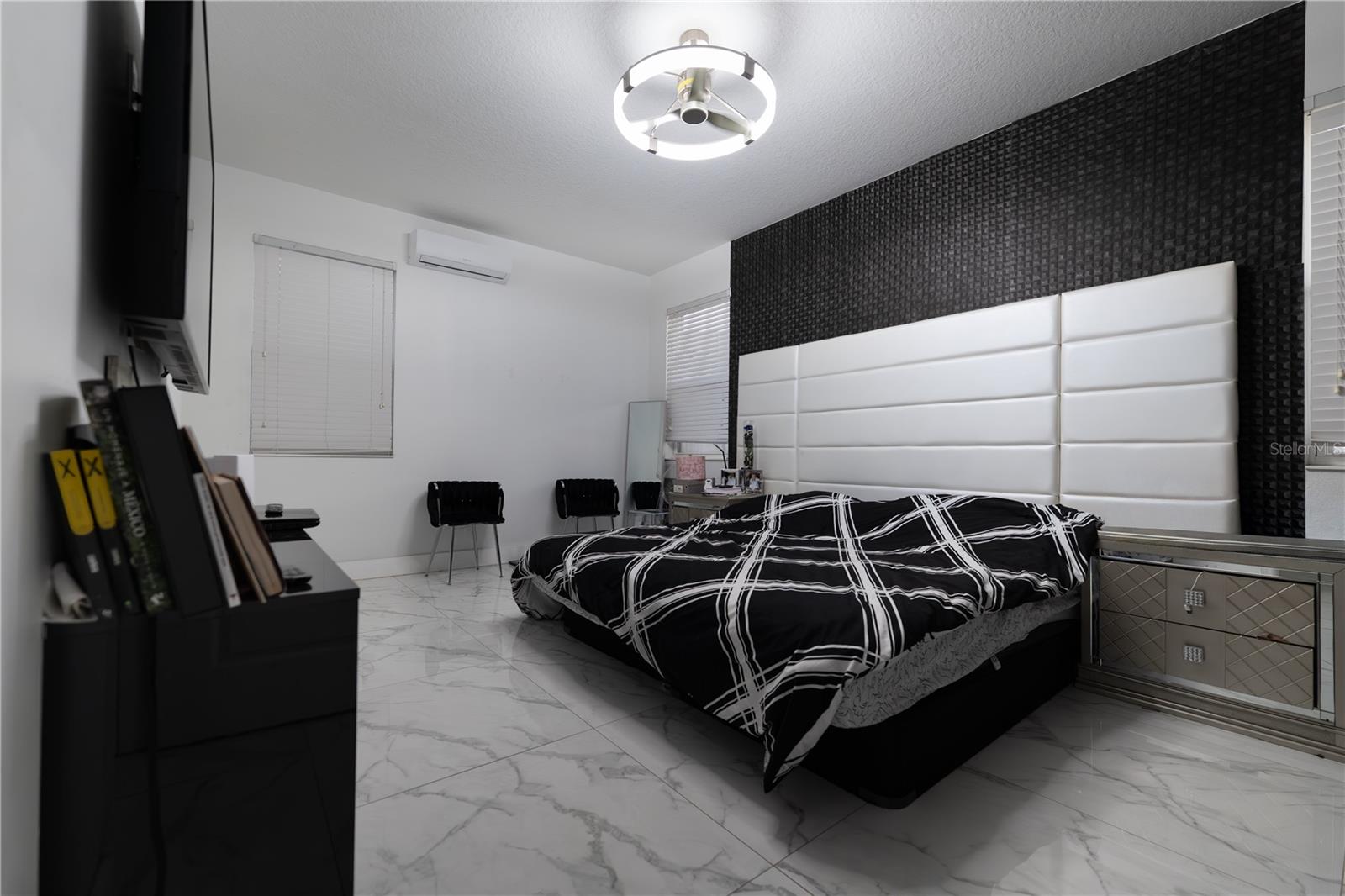 ENCLAVE/TAPESTRY PH 1 - Residential