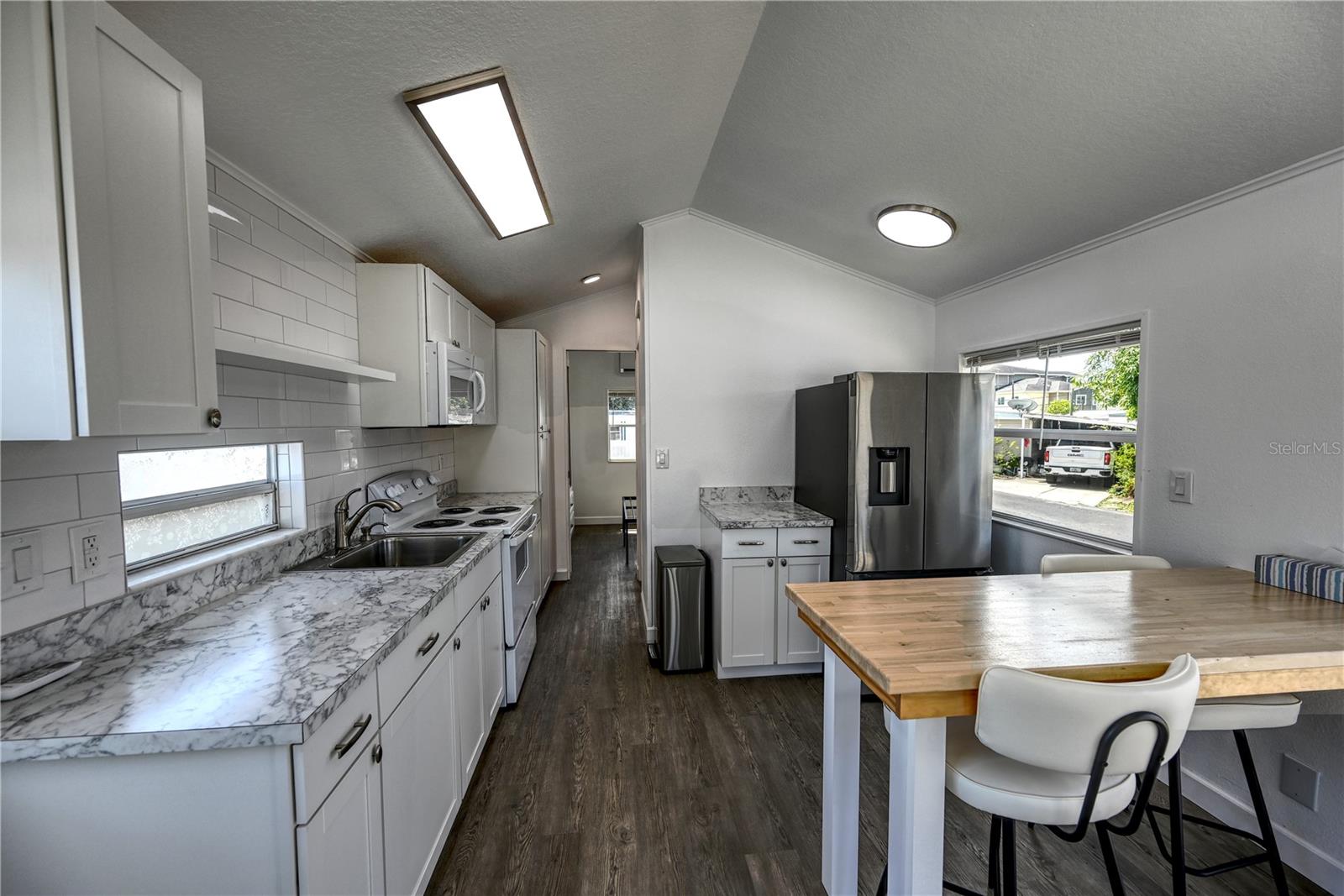 PARKRIDGE MOBILE MANOR UNREC - Residential