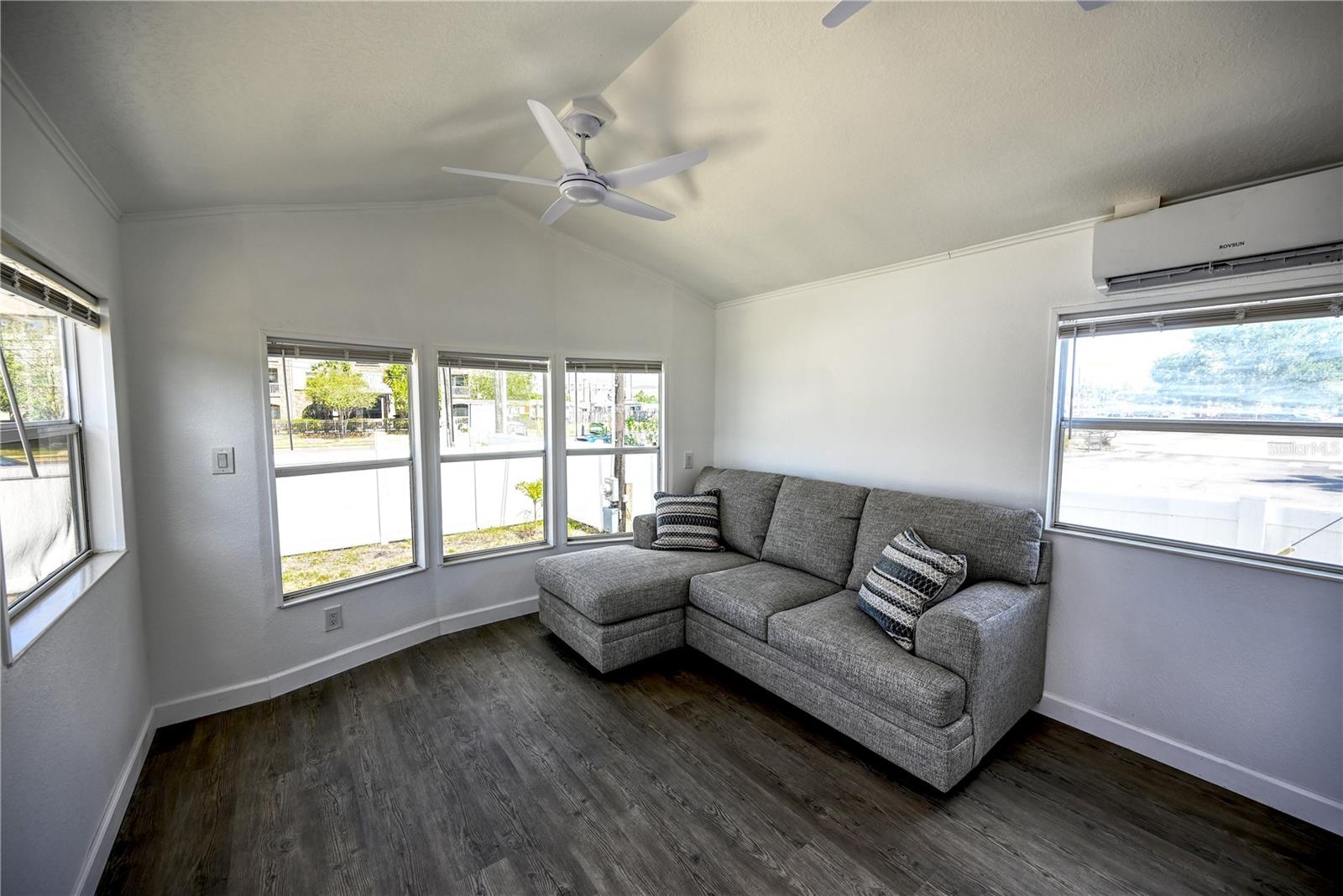 PARKRIDGE MOBILE MANOR UNREC - Residential