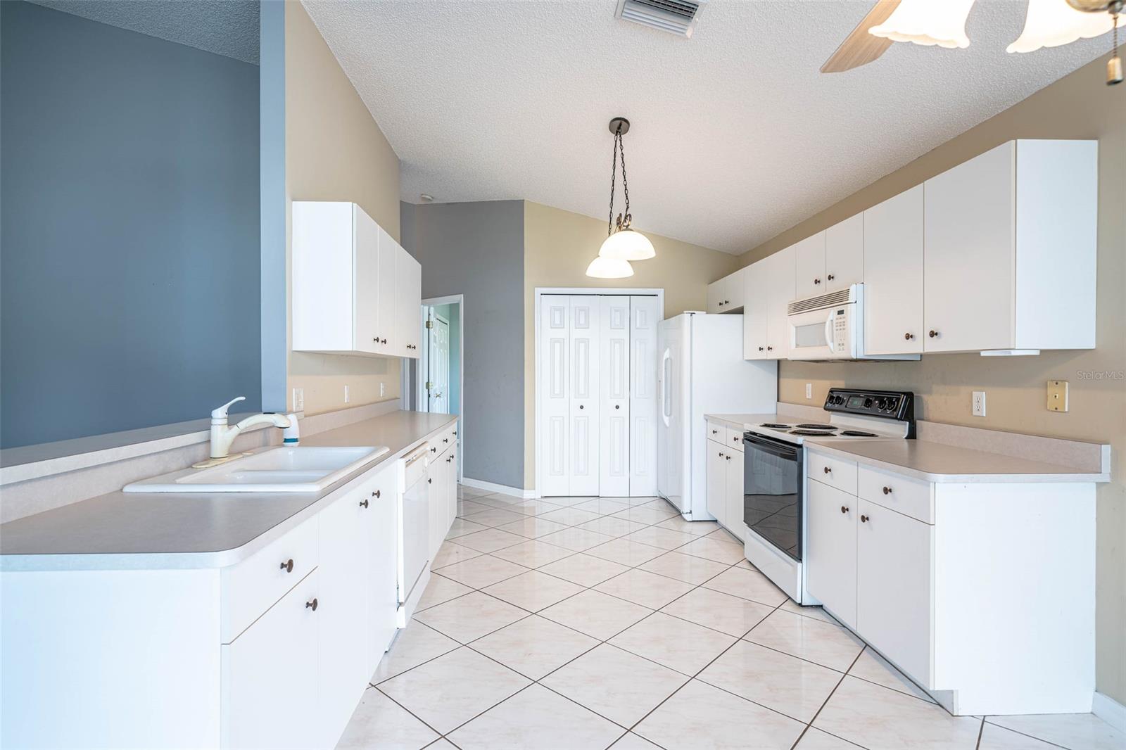 Waters Edge Ph 01 - Residential