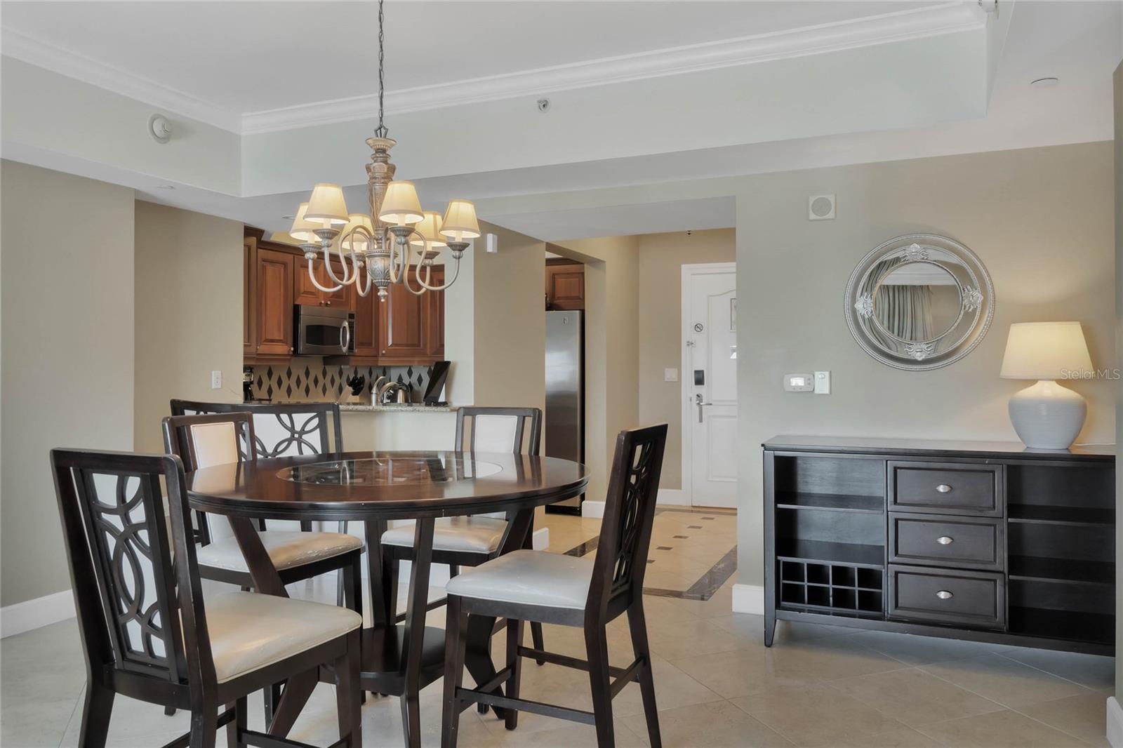 REUNION GRANDE CONDO - Residential