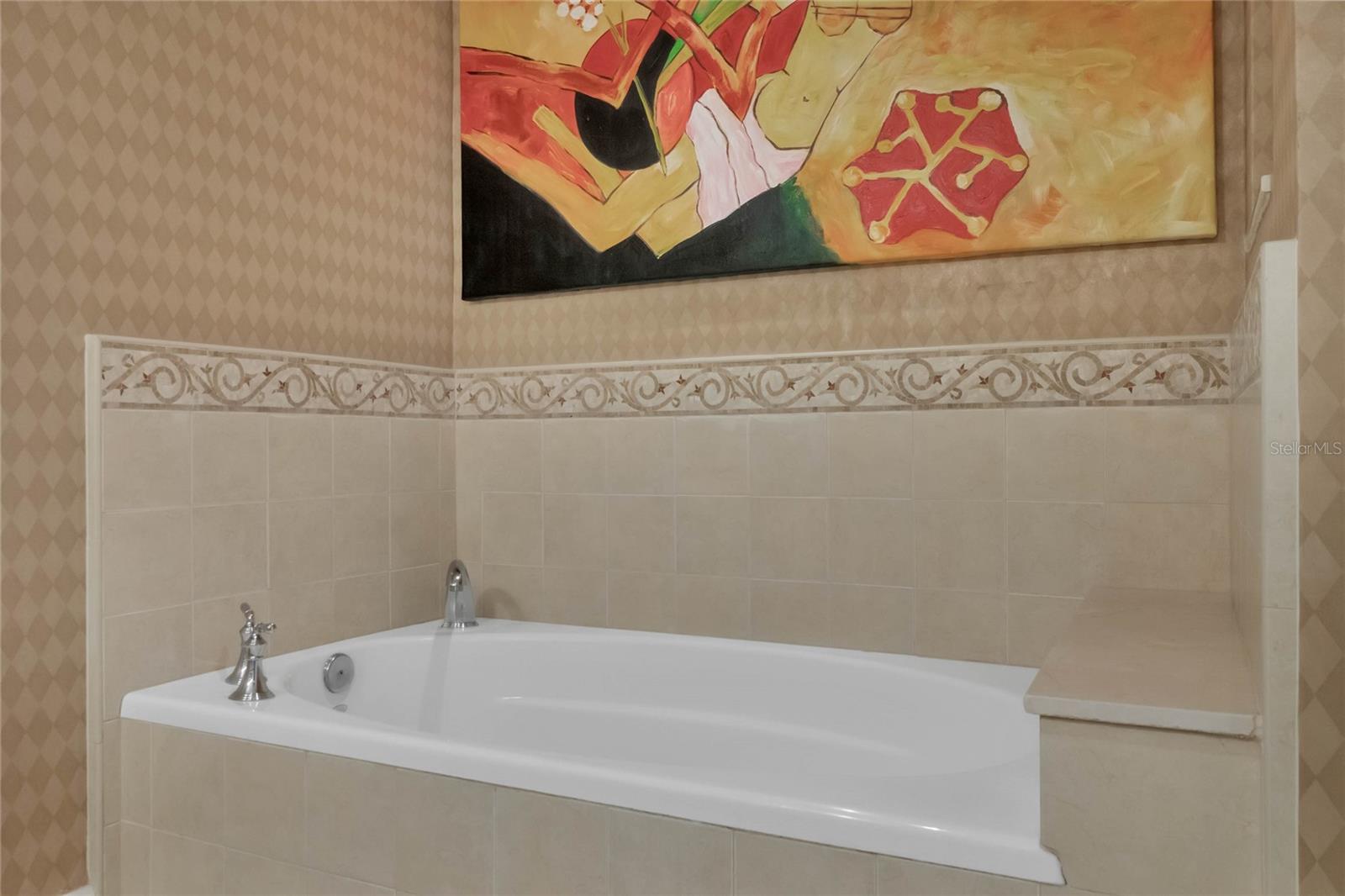 REUNION GRANDE CONDO - Residential