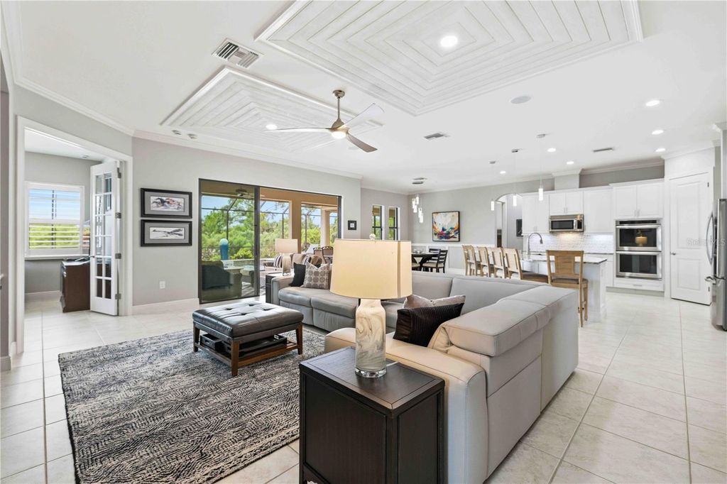 Photo of 10706 Ironbridge Drive, Venice, FL 34293 (MLS # D6146897)
