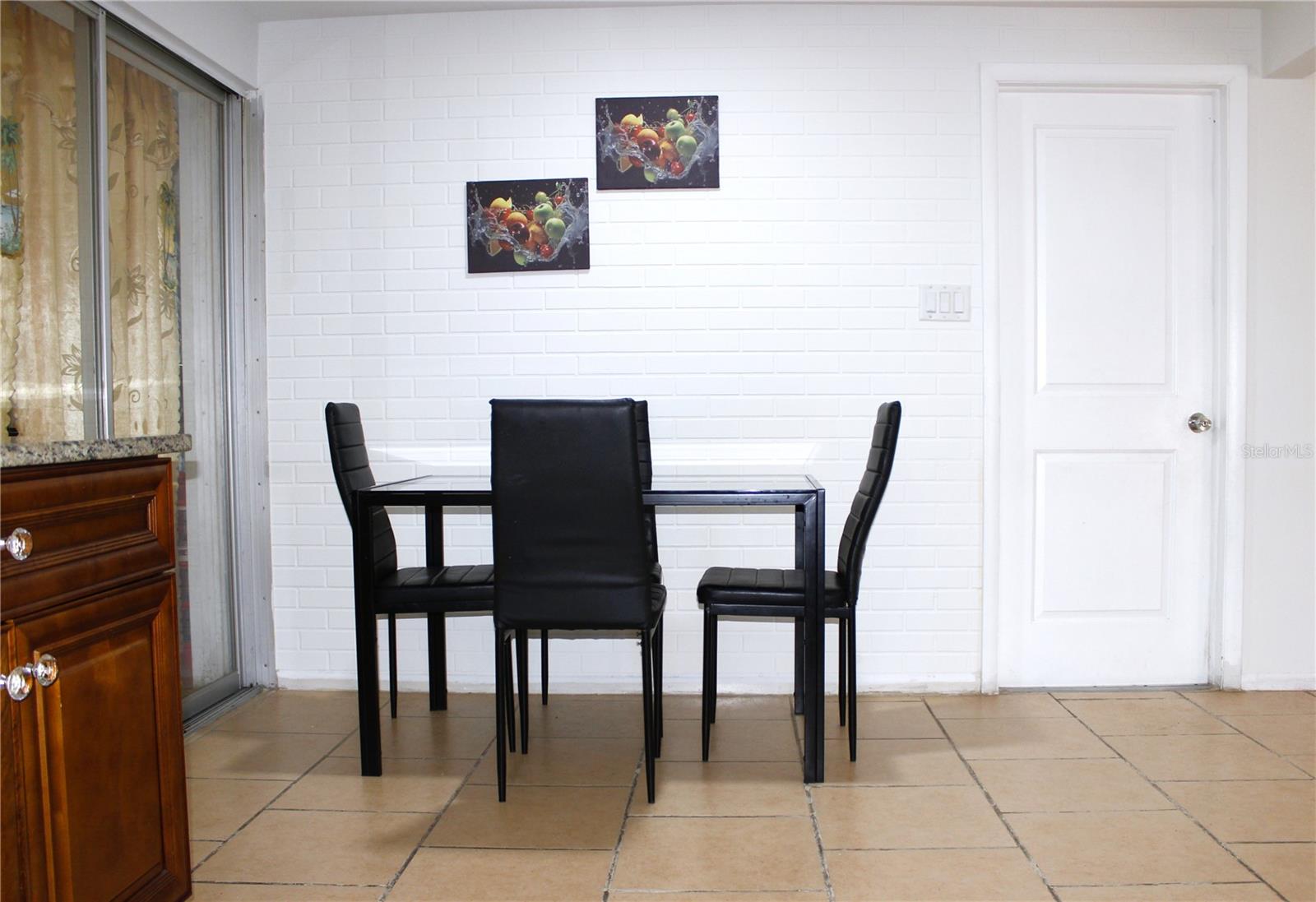 COLONIAL MANOR UNIT 1 PB 8 PG 12 LOT 29 OR 8743 PG - Residential