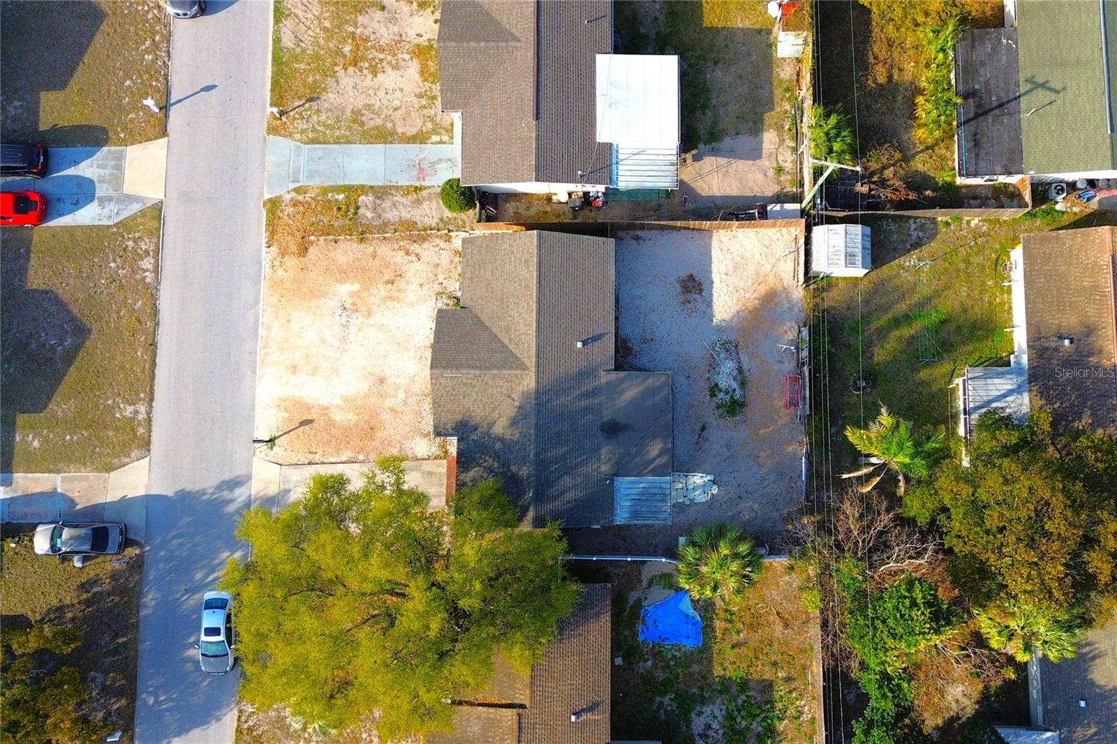 COLONIAL MANOR UNIT 1 PB 8 PG 12 LOT 29 OR 8743 PG - Residential