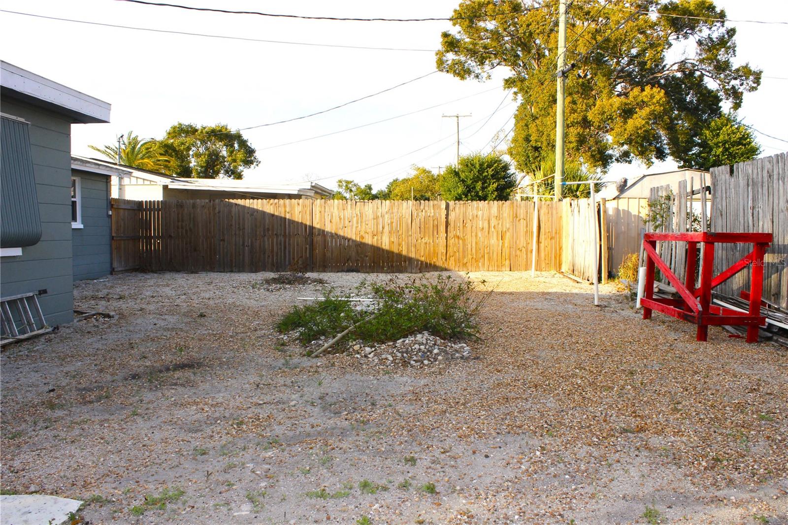 COLONIAL MANOR UNIT 1 PB 8 PG 12 LOT 29 OR 8743 PG - Residential