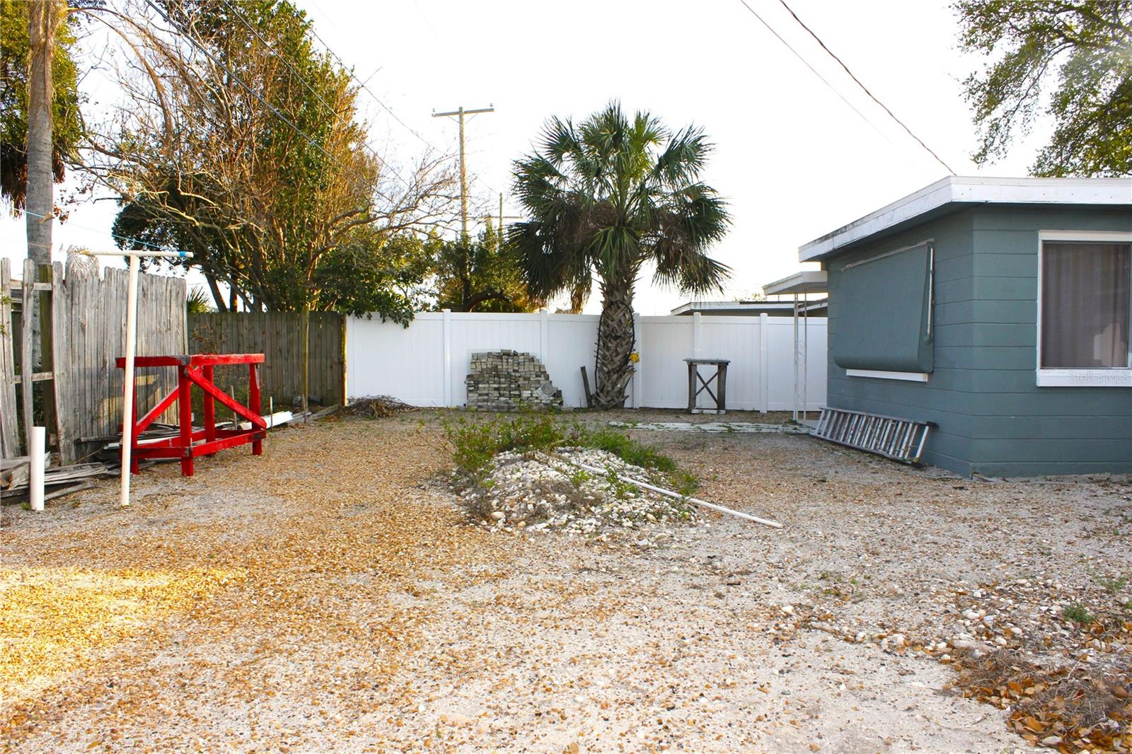 COLONIAL MANOR UNIT 1 PB 8 PG 12 LOT 29 OR 8743 PG - Residential