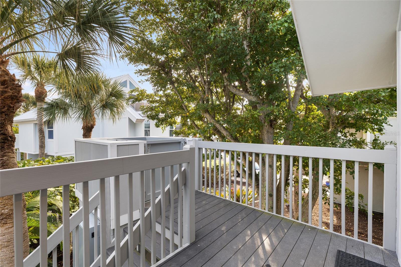 VILLAGE BOCA GRANDE CLUB - Residential