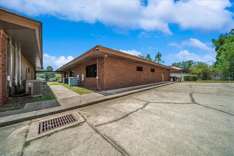 Tiny photo for 1623 SW 1st Avenue, Ocala, FL 34471 (MLS # OM701667)