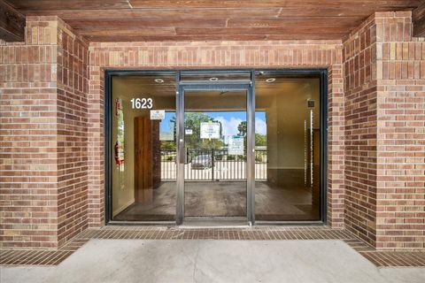 Tiny photo for 1623 SW 1st Avenue, Ocala, FL 34471 (MLS # OM701667)