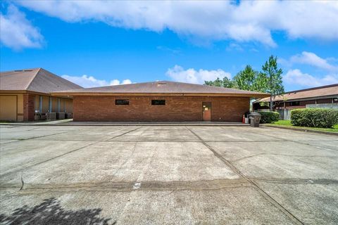 Tiny photo for 1623 SW 1st Avenue, Ocala, FL 34471 (MLS # OM701667)