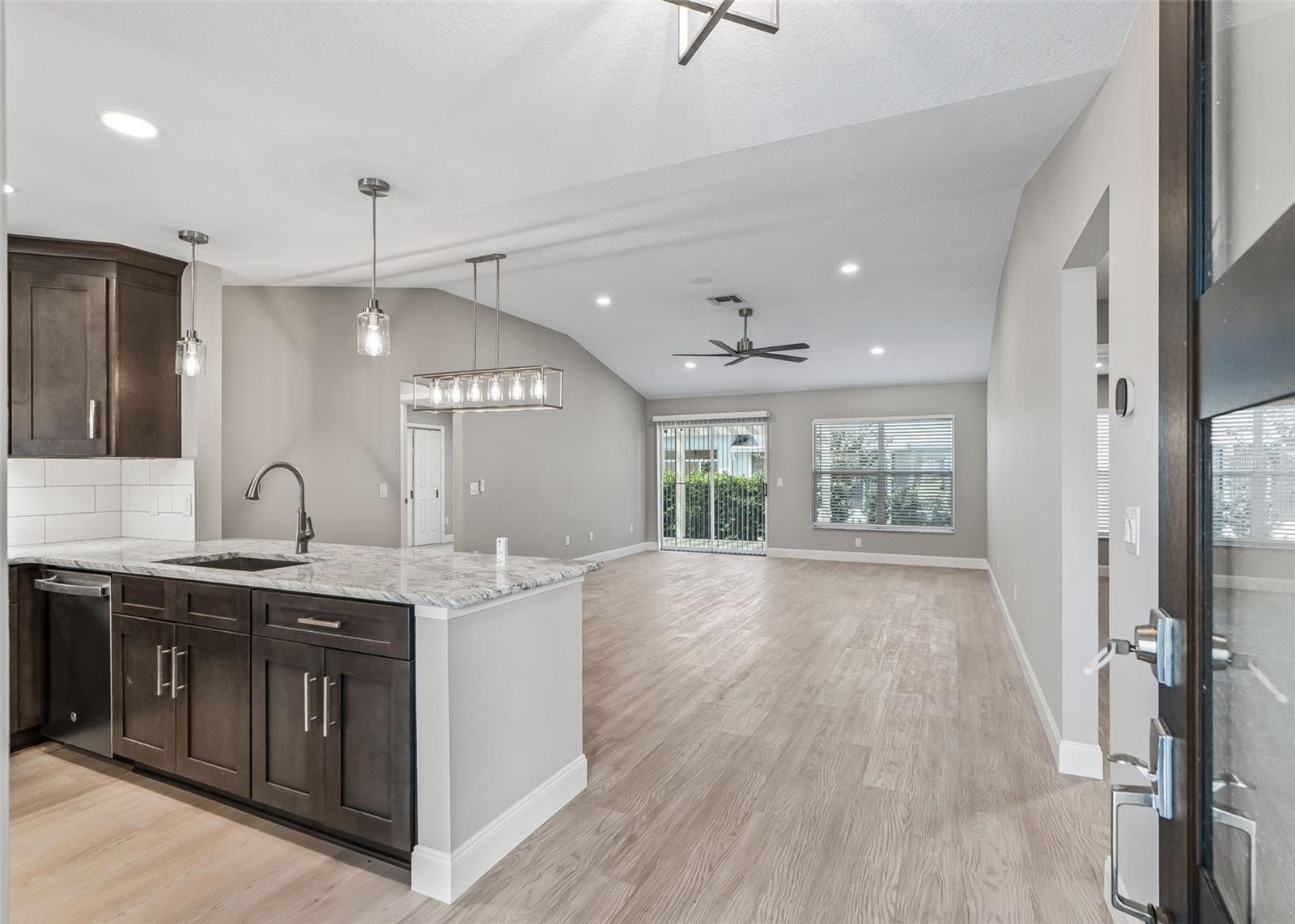 206 DESOTA COURT