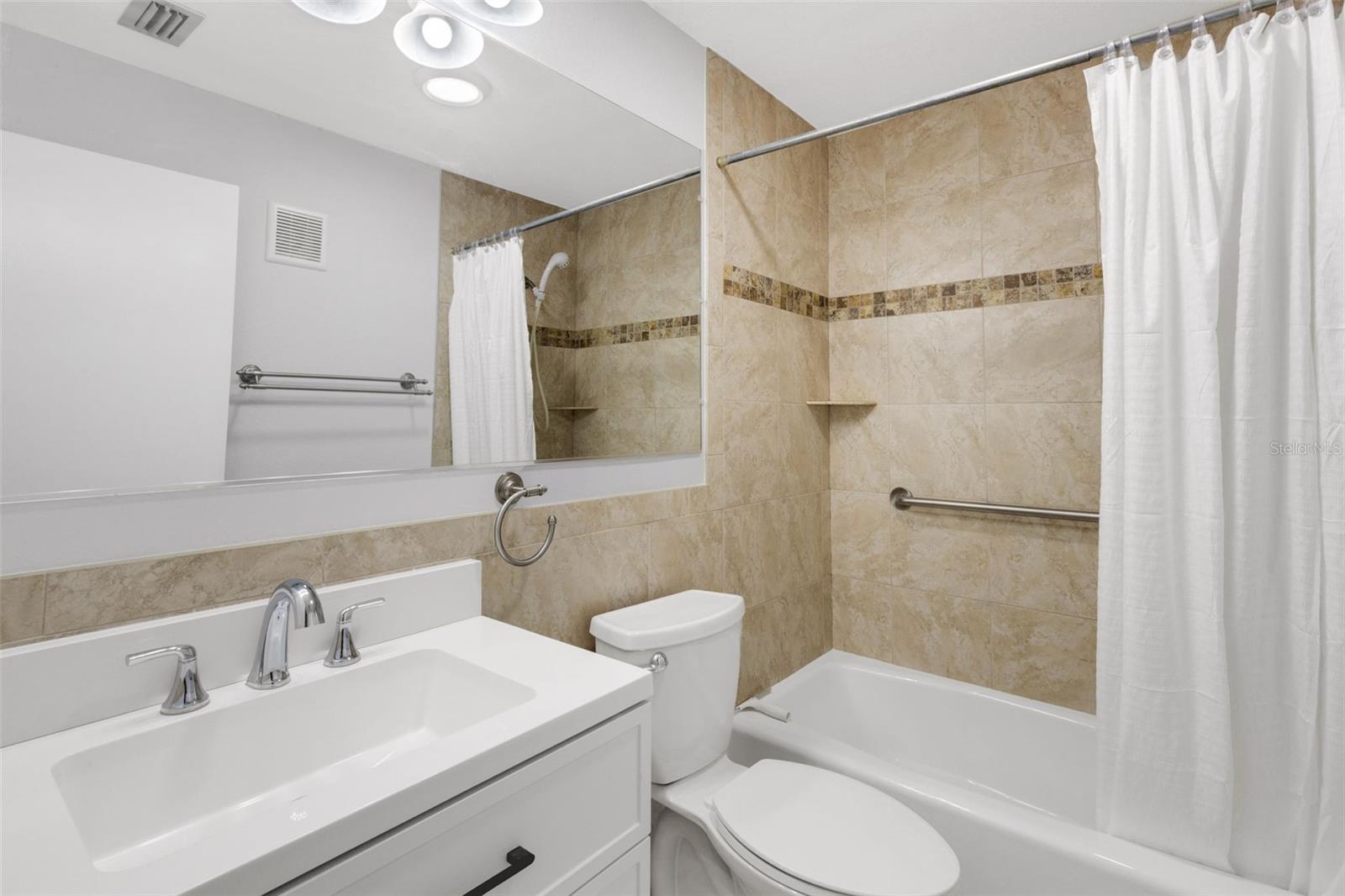 GARDENS THE CONDO - Residential