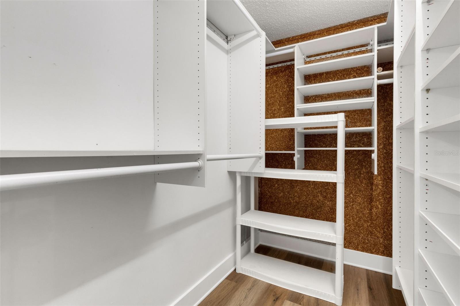 GARDENS THE CONDO - Residential