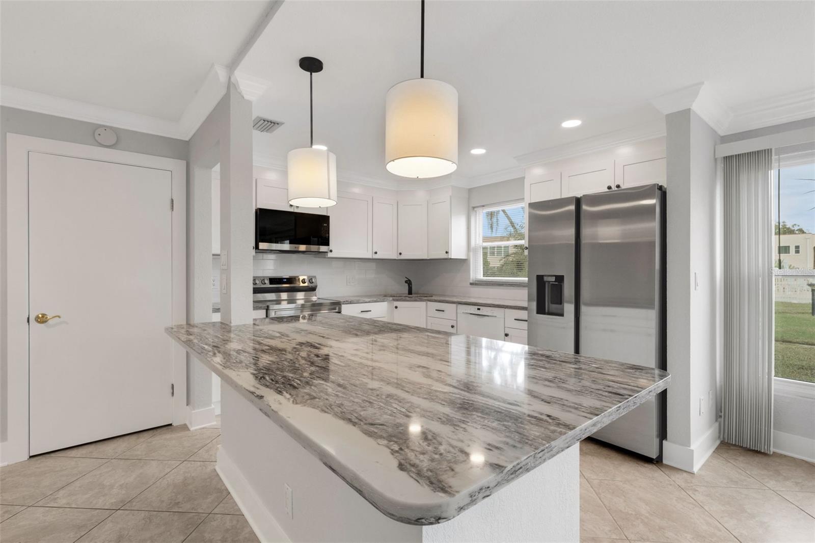 GARDENS THE CONDO - Residential