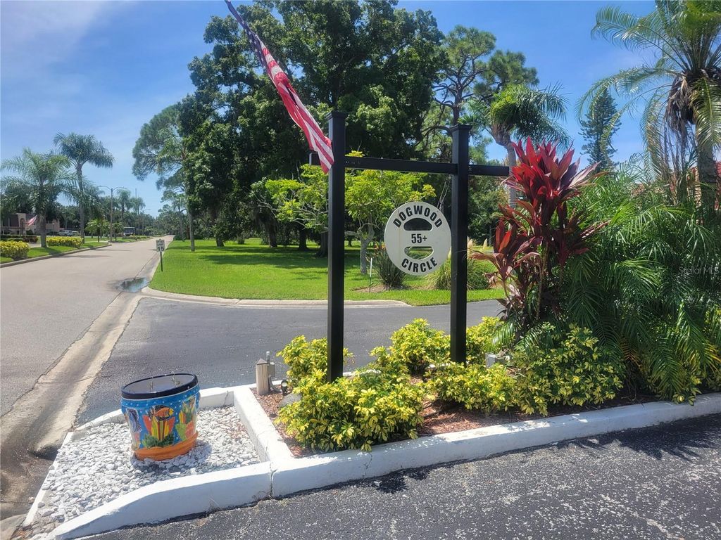 Photo of 114 Dogwood Circle #114, Seminole, FL 33777 (MLS # TB8455337)