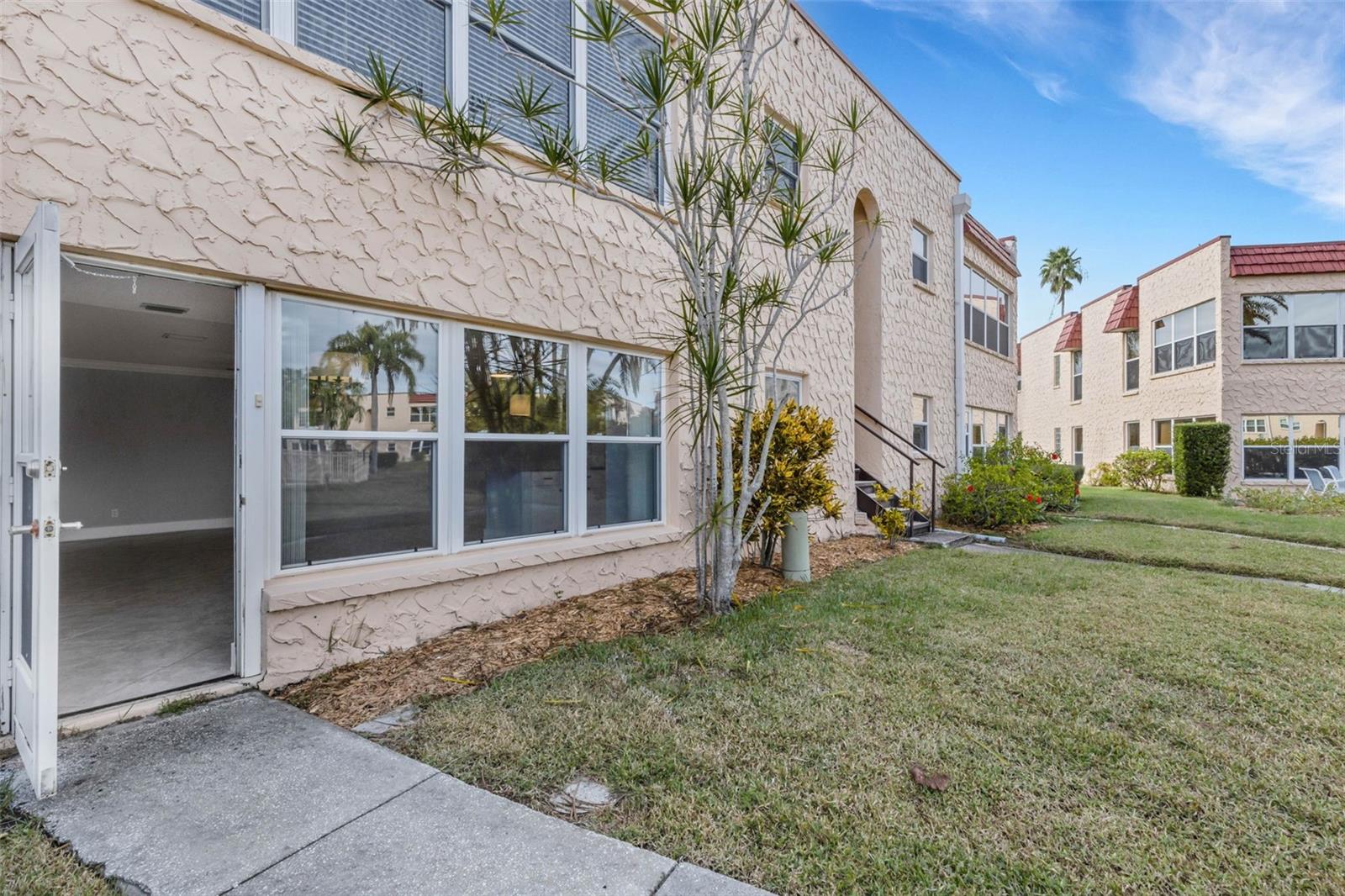 GARDENS THE CONDO - Residential