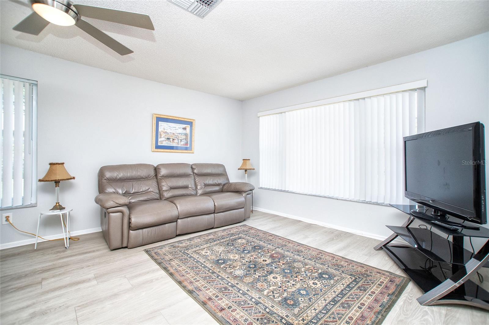 1647 BENTLEY COURT