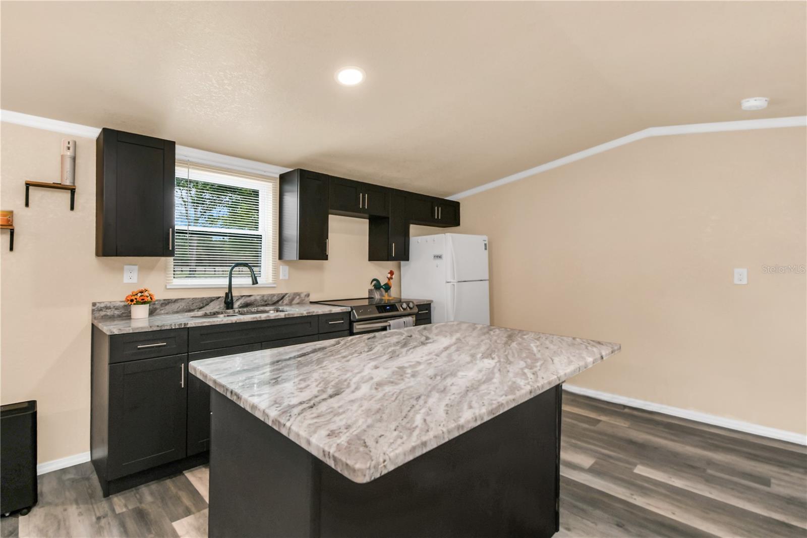 THE PETERSON PLACE - Residential