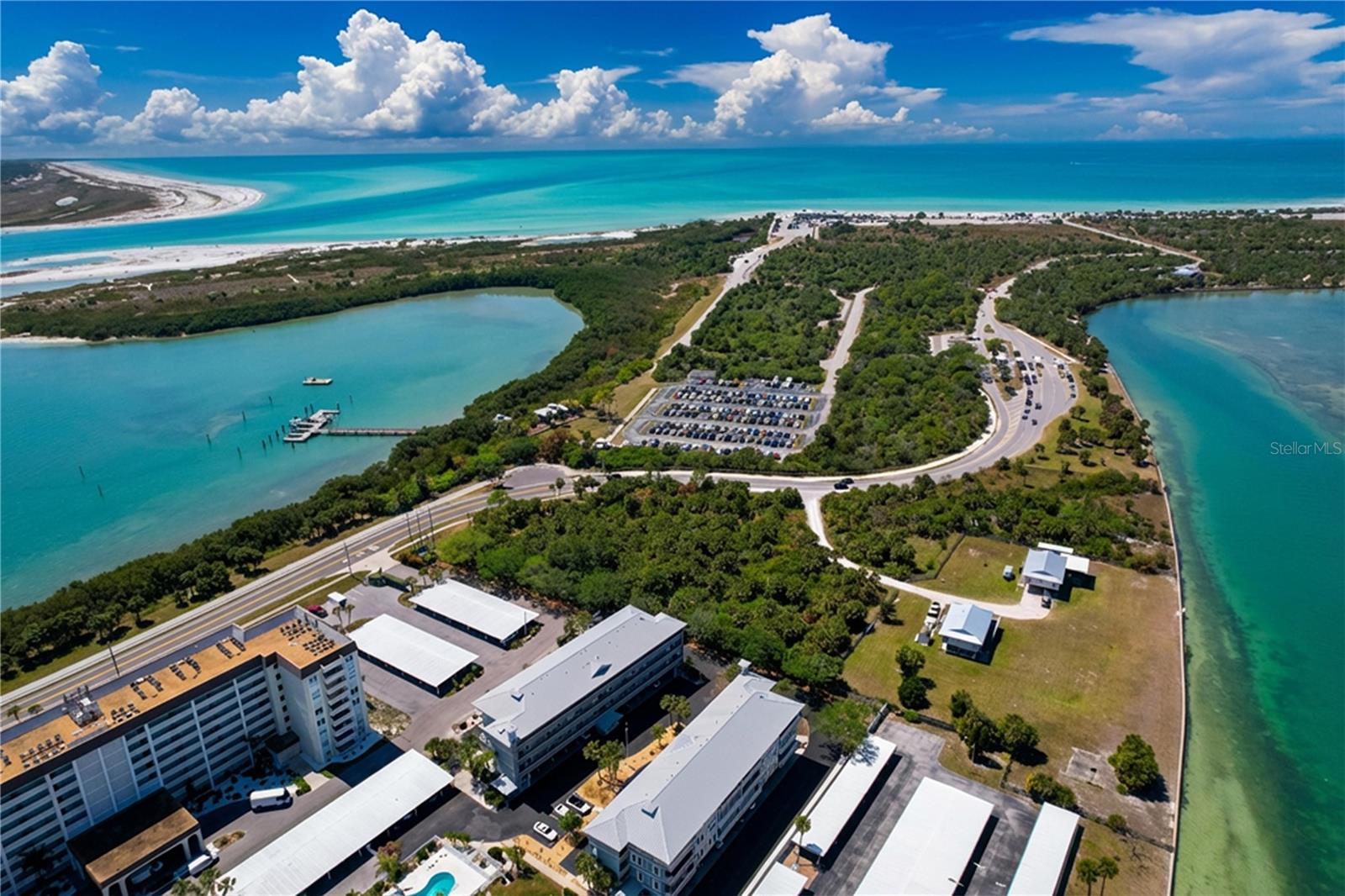 ISLAND PARK PL - Residential