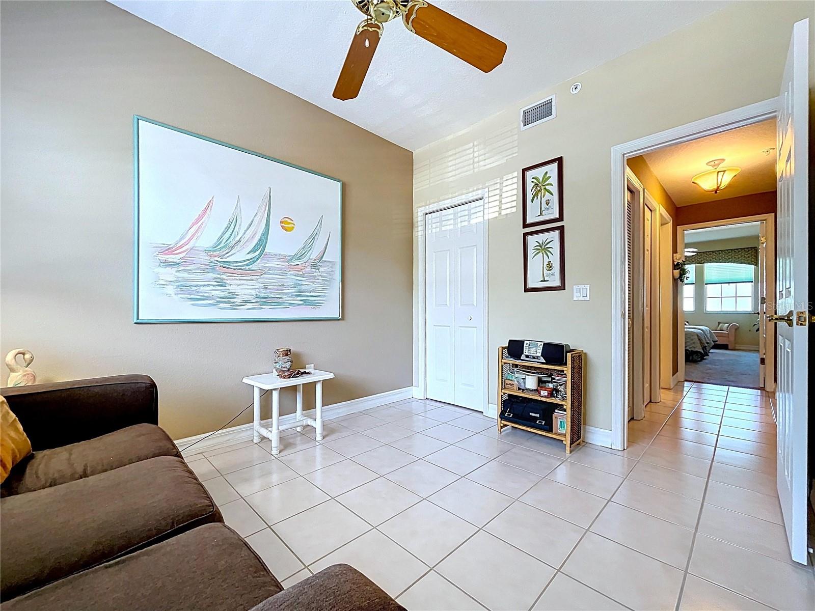 ISLAND PARK PL - Residential