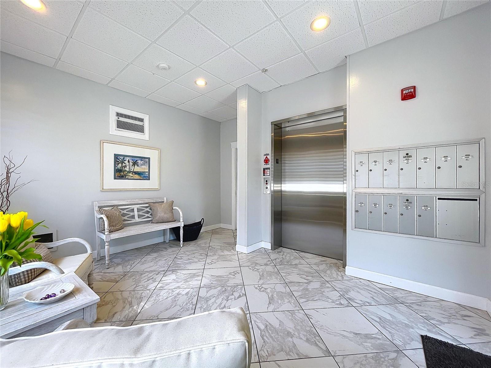 ISLAND PARK PL - Residential