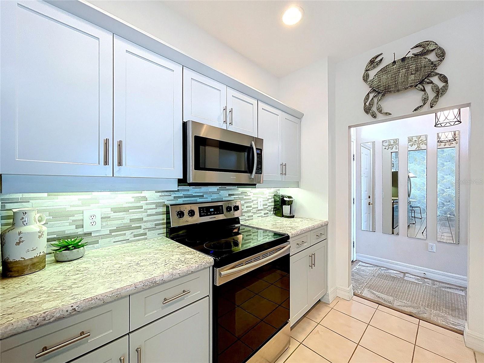 ISLAND PARK PL - Residential