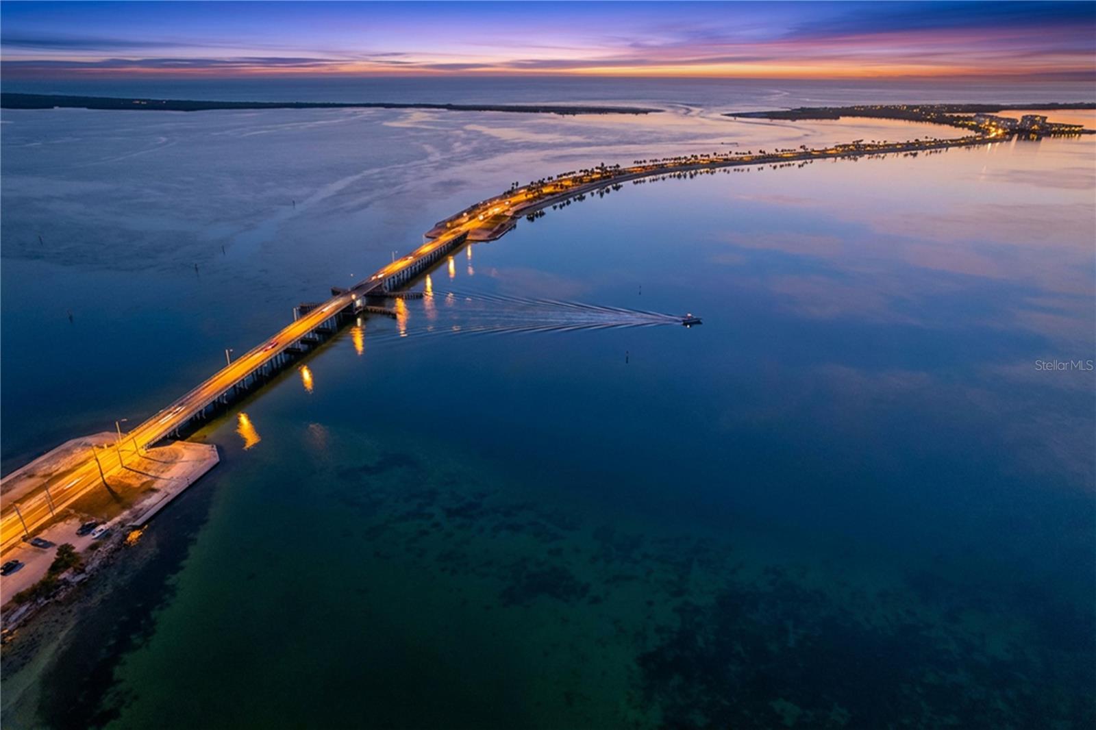 ISLAND PARK PL - Residential